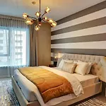 29Boulevard - Modern 2Bhk By Radiance Vacation Stays